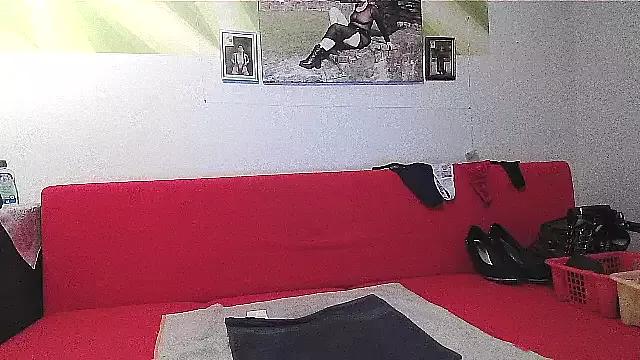 Einfach_Dani_offi from StripChat is Freechat