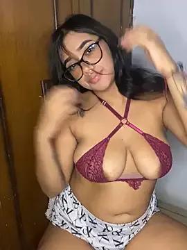 ElaEndez_ from StripChat