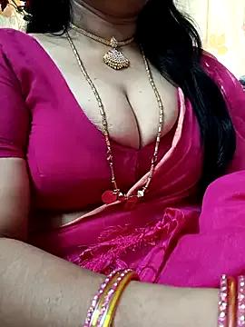 Elakkiya32 webcams show profile image 