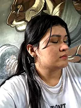 Elalove_ from StripChat