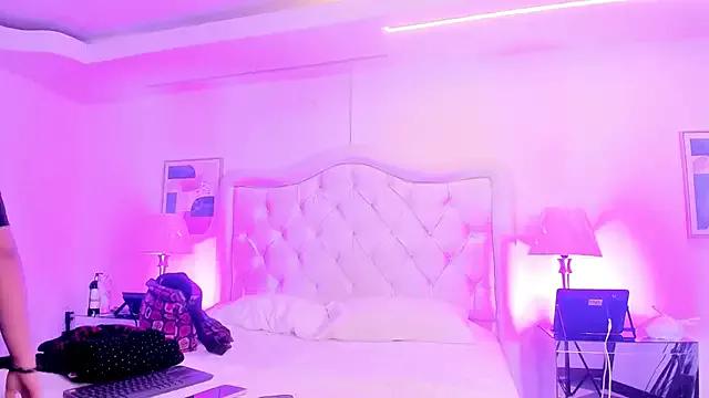 elara_x_hache from StripChat is Freechat