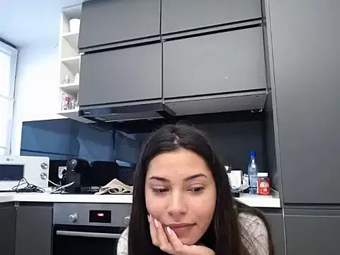 ElaraSolaris_official webcams show profile image 