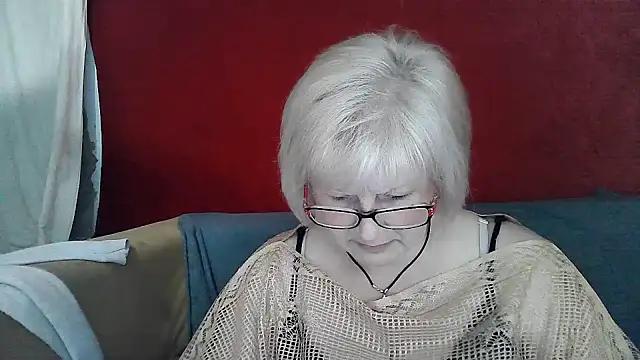 Eleanor_Katie from StripChat