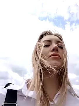 EleanoraStevenson from StripChat is Freechat