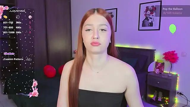 EleanorePeach from StripChat