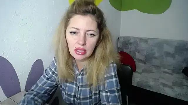 elegance_lady from StripChat is Freechat