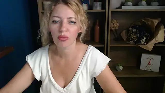 elegance_lady from StripChat is Freechat