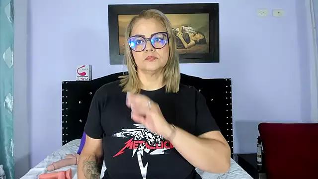 elena_vega from StripChat