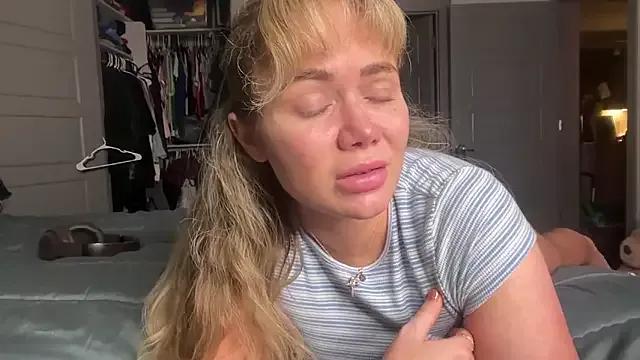 ElenaErickson from StripChat