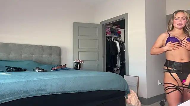 ElenaErickson from StripChat