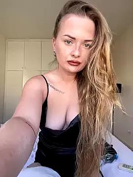 ElenaRebelle from StripChat is Freechat