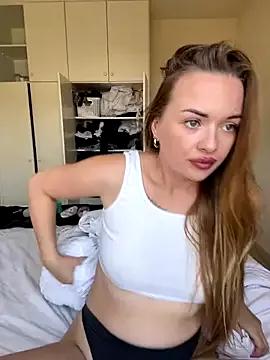 ElenaRebelle from StripChat is Freechat