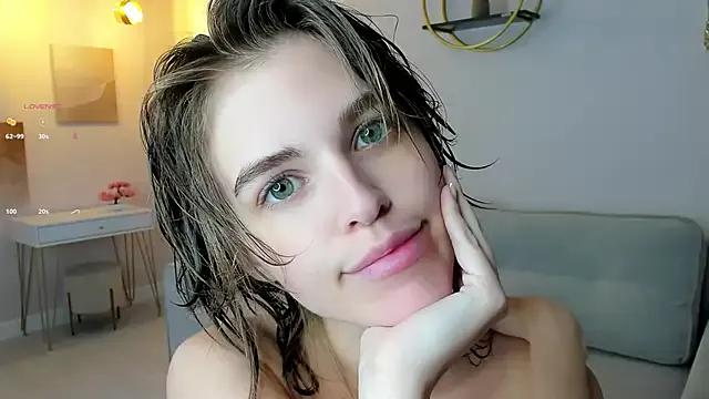 EleneButton from StripChat
