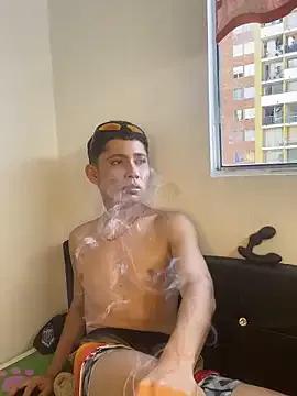 elfernh from StripChat