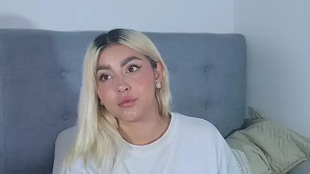 Elina_Hills from StripChat is Freechat