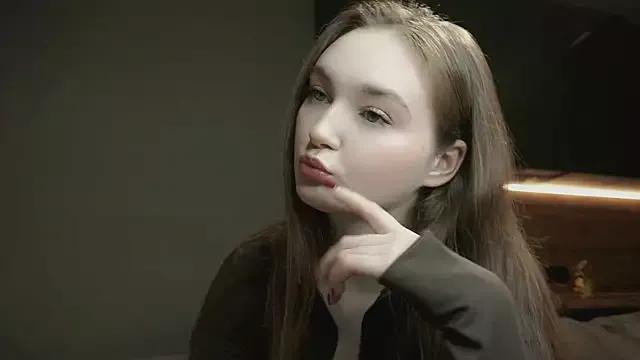 Eliravelvet from StripChat is Freechat