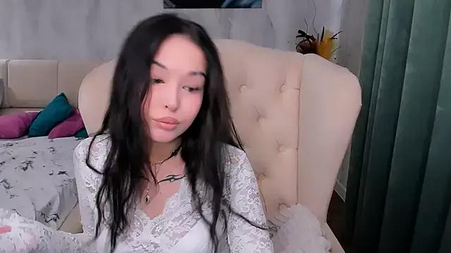 ElizabethParkk from StripChat is Freechat