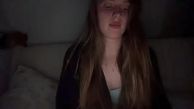 Ella-82 from StripChat
