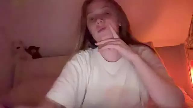 Ella-82 from StripChat is Freechat