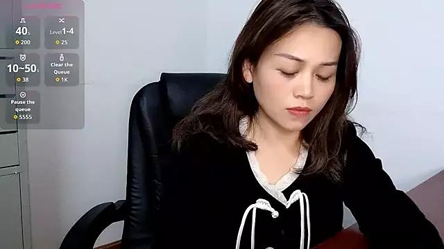 Ella-LOVE from StripChat is Freechat