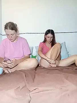 ella_grays from StripChat