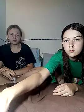 ella_grays from StripChat