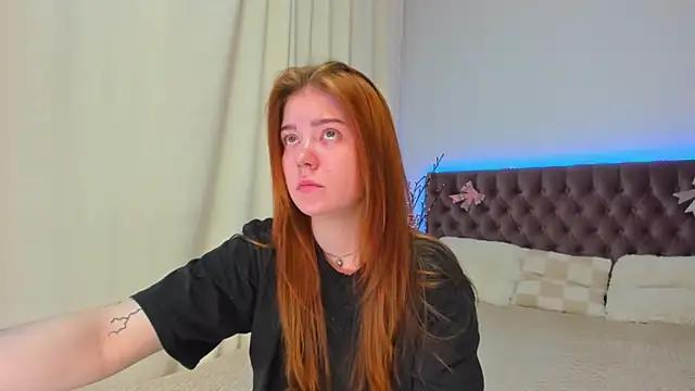 Ella_Mayers from StripChat