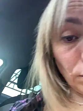 Ella_Pearlie from StripChat