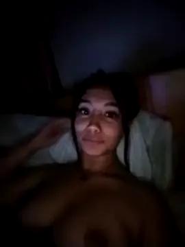 Ella_rr from StripChat