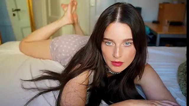 ellaa91 from StripChat