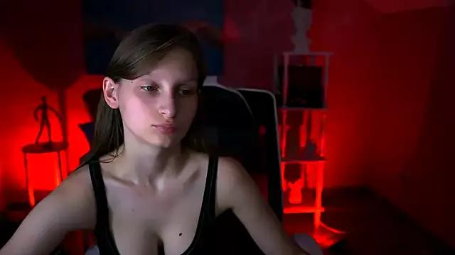 EllaHorton from StripChat