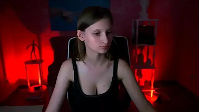 EllaHorton from StripChat