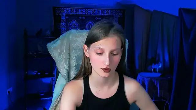 EllaHorton from StripChat