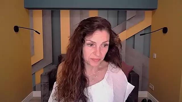 EllaLong from StripChat is Freechat
