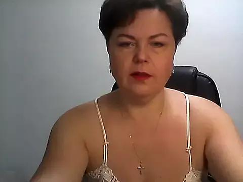 EllaLove2277 from StripChat