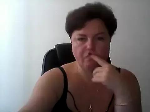 EllaLove2277 from StripChat