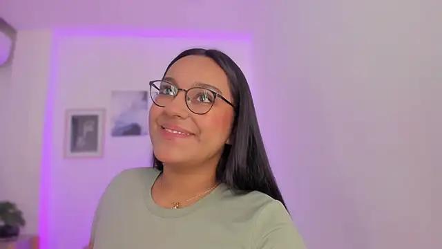 ellamontoya from StripChat