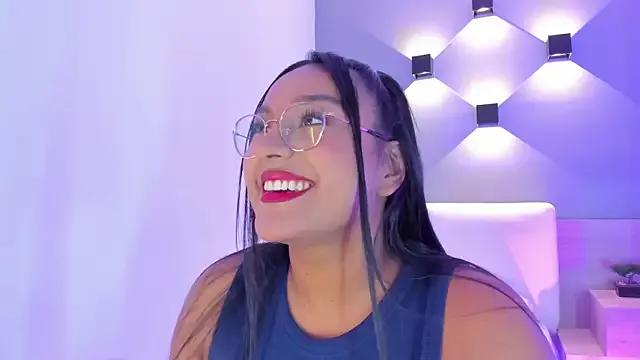 ellamontoya from StripChat