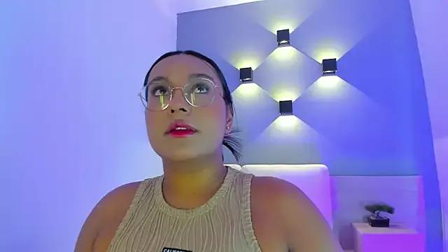 ellamontoya from StripChat
