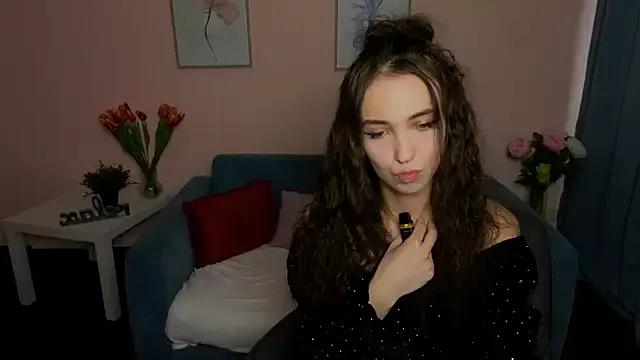 EllaSteele from StripChat