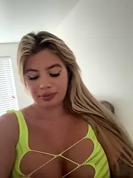 Ellemonroe from StripChat