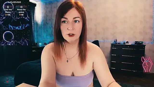 Ellen_Busty from StripChat