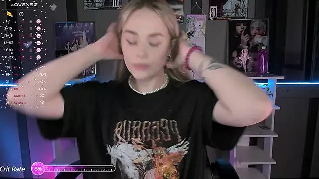 Ellen_Soft from StripChat