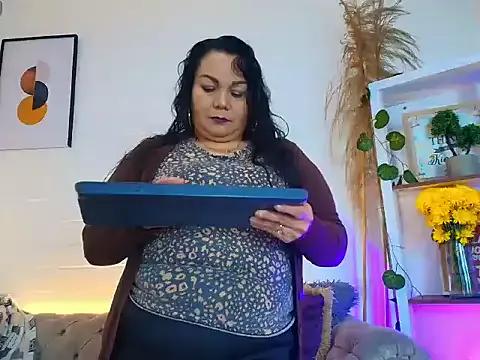 EllenaBoobs_ from StripChat