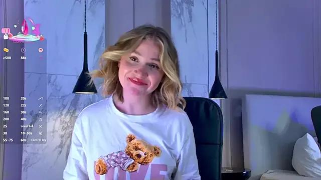 EllenaGreen from StripChat is Freechat
