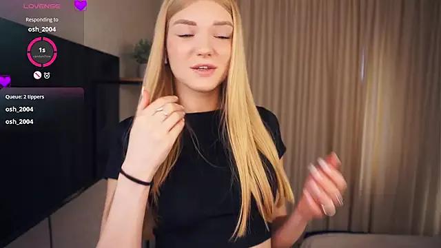 EllenReeves from StripChat