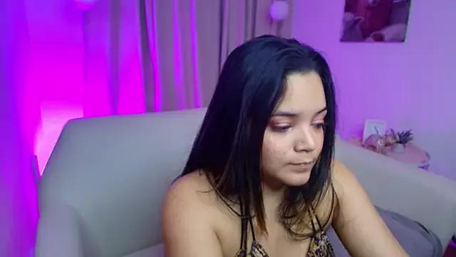 elli_snow1 from StripChat