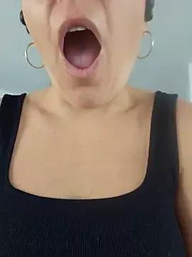 Ellie-L-Elizabeth from StripChat is Freechat