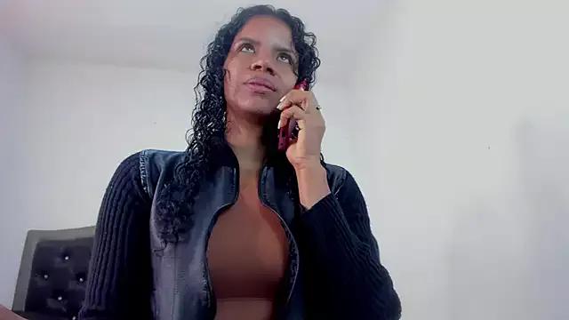 Ellie_Alves from StripChat