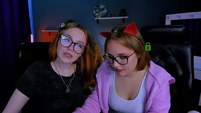 ellie_fire1 from StripChat